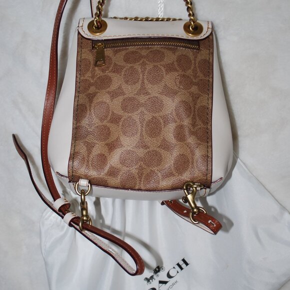 🎒 Coach Parker Convertible Backpack in Signature Canvas! 🎒 - Picture 6 of 12